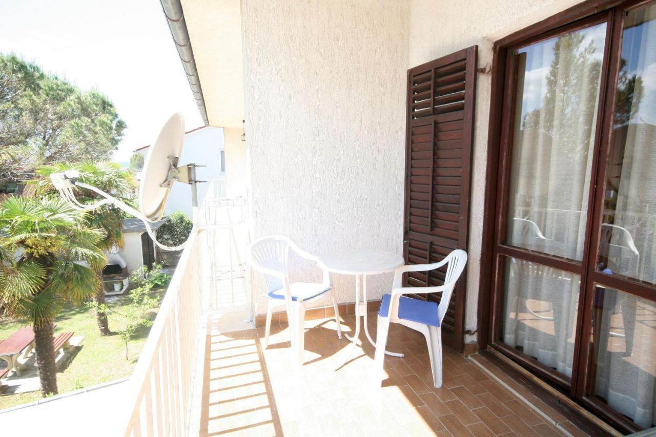 Apartment Simunec Malinska Kültér fotó