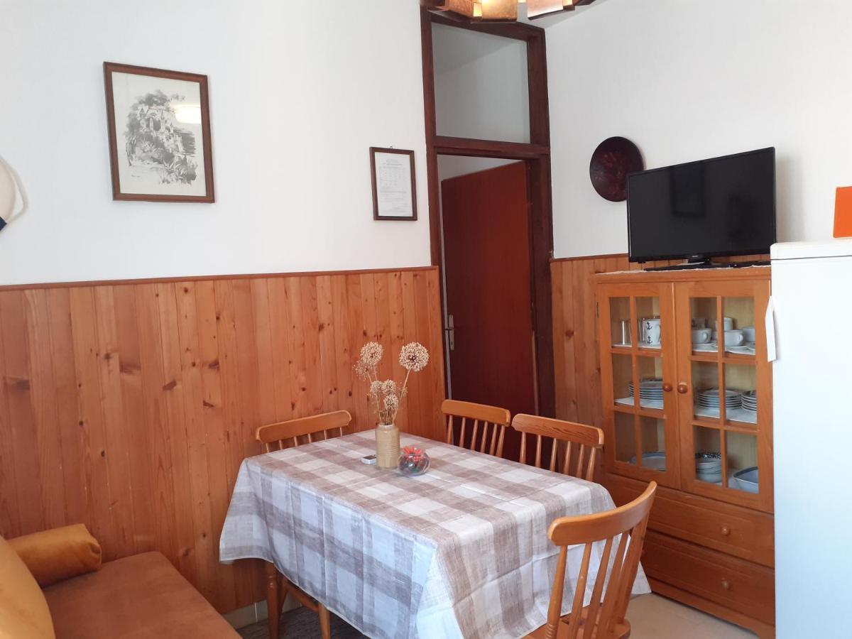 Apartment Simunec Malinska Kültér fotó
