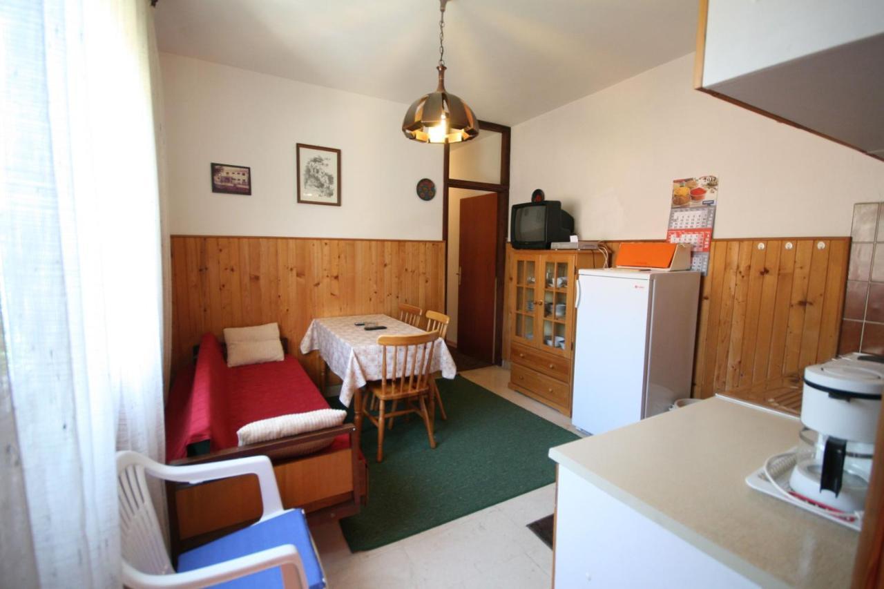 Apartment Simunec Malinska Kültér fotó