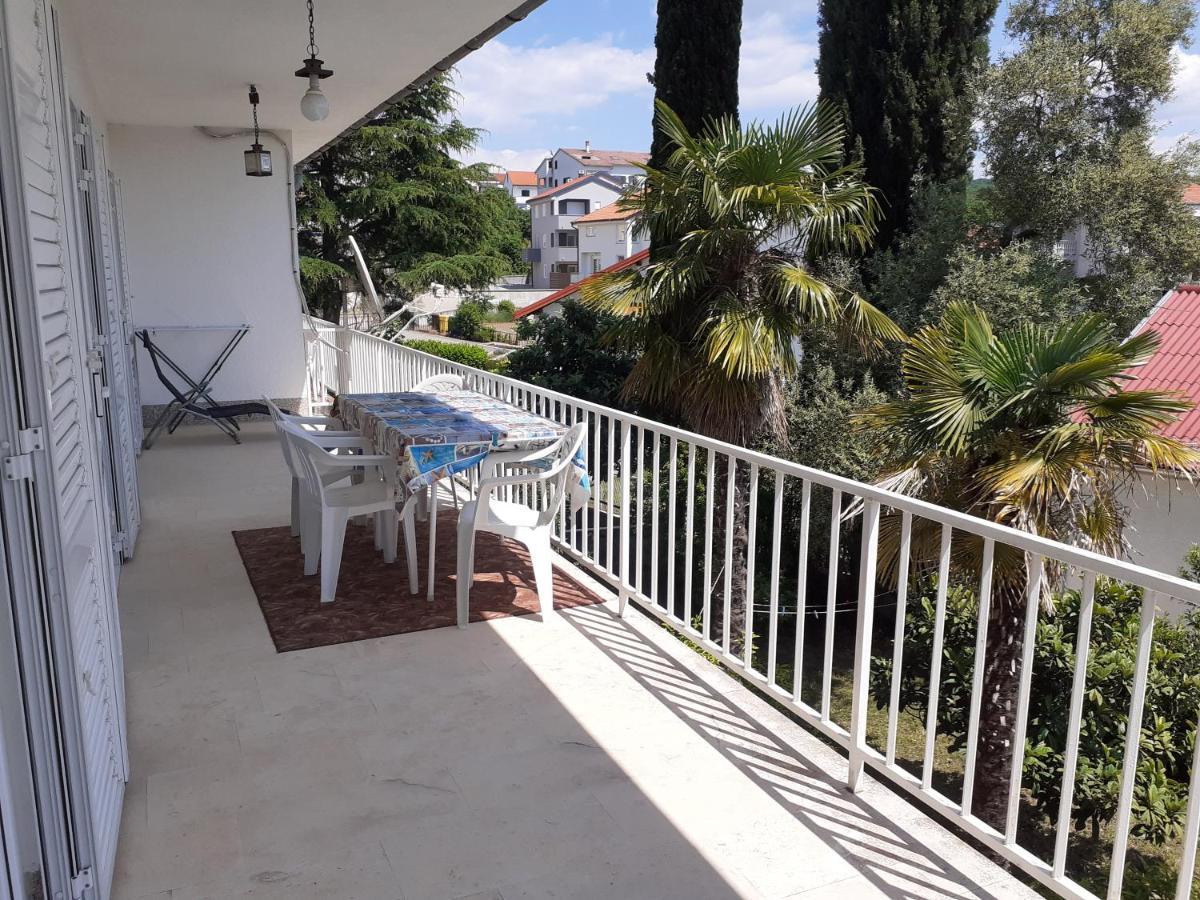 Apartment Simunec Malinska Kültér fotó